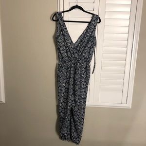 A jumper, only worn once